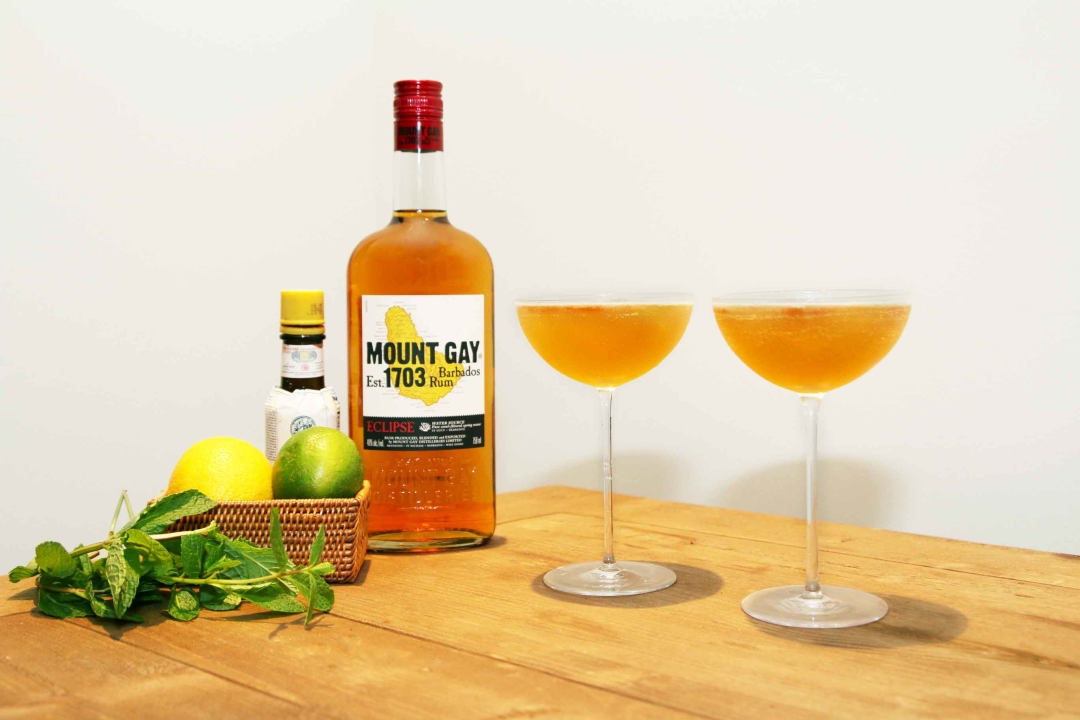 airmail cocktail, lime, lemon, mint rum